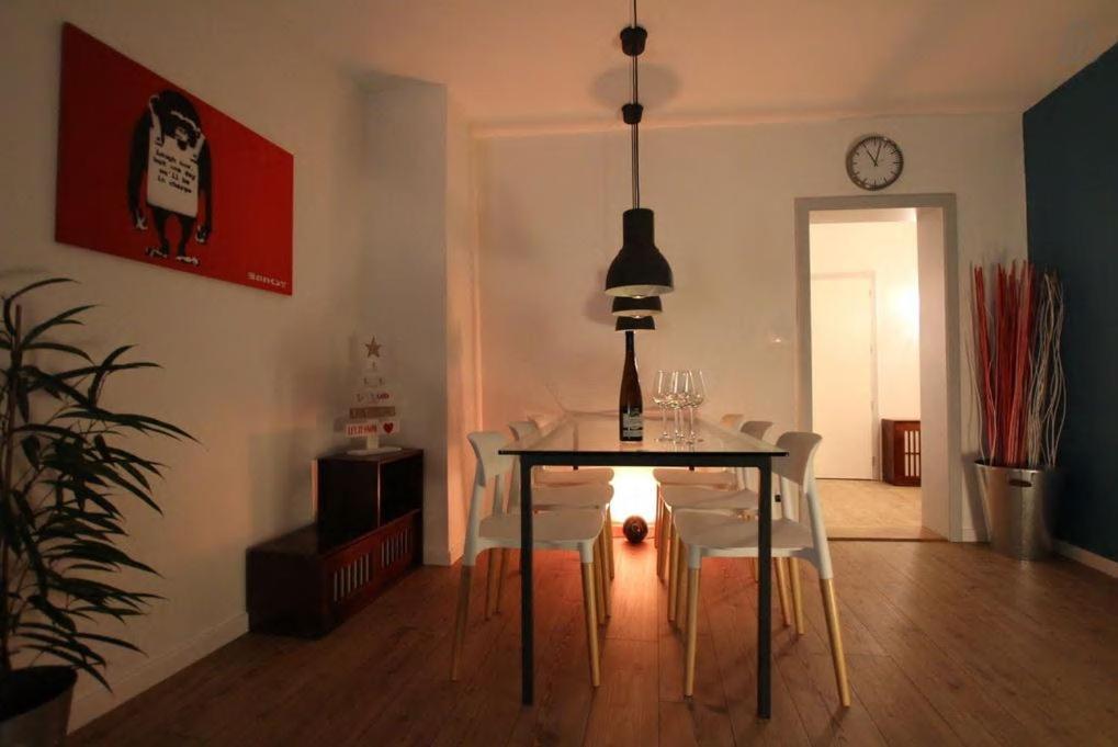 At Home In The Center Of קולמר מראה חיצוני תמונה